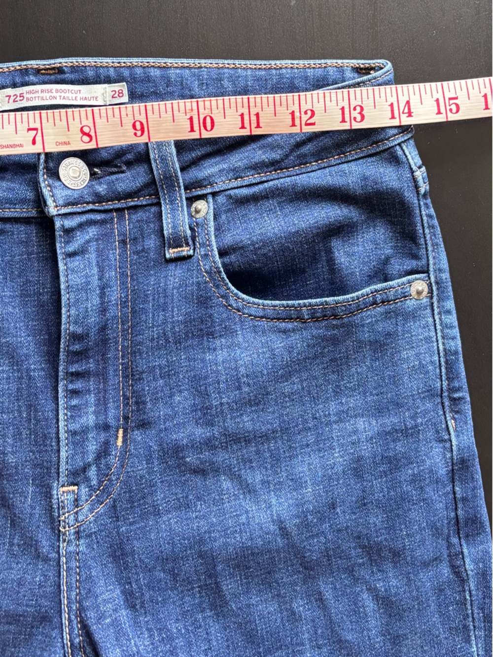 Levi’s 725 High Rise Boot Cut Jean - Picture 11 of 14